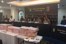 Polda Metro Jaya Bongkar...
