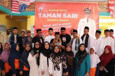 Warga Tamansari Deklarasi...