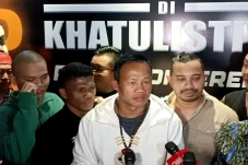 Comeback ke Tinju dari...