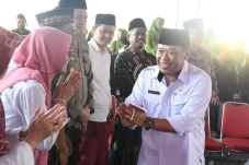 Merakyat dan Bersih...