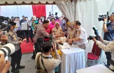 Kapolri Hadiri HUT Ke-78...