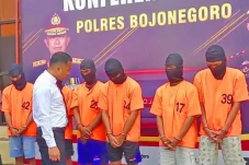 Sidang Kasus Penganiayaan...