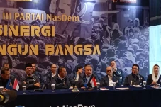 Undang Presiden Jokowi...