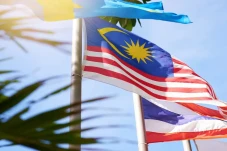 Buka Gerbang Masa Depan,...
