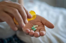 Rutin Konsumsi Obat...