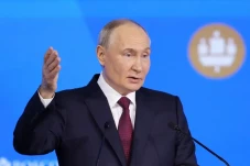 Rusia Didesak Terapkan...
