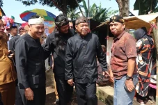 Warga Majalengka Ingin...