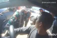 Viral Oknum TNI AU dan...