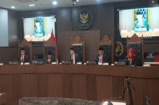 DKPP Pecat Ketua KPU...