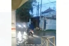 Jalan Durian Raya Jagakarsa...