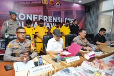 Terungkap! Profesi Anggota...