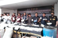 Bea Cukai dan Polri...