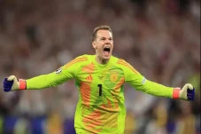 Laga Hidup Mati, Kiper...