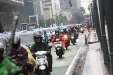 Hujan dan Angin Kencang...