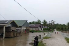 Bencana Banjir Terjang...