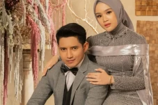 Menikah di Tanggal Cantik,...