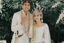 Salshabilla Adriani...
