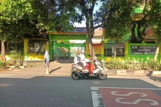 Hari Pertama Masuk Sekolah...