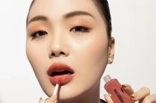 Capek Punya Bibir Kering?...