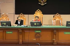 PN Bandung Bebaskan...