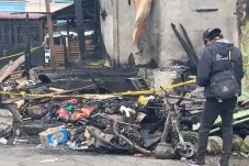 2 Terduga Pelaku Pembakaran...