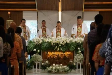 Relikui Santo Pertama...