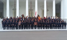 Jokowi Lepas Kontingen...