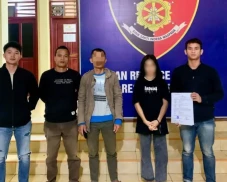 4 Hari Hilang, Pelajar...