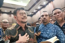 Divonis 10 Tahun Penjara,...