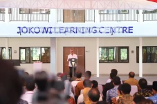 Didampingi Zulhas, Presiden...