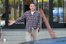 Ben Affleck Lepas Cincin...