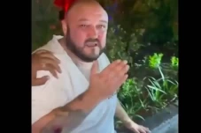 Viral Bule Arogan Nyaris...