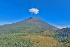 Dear Pendaki, Ini Jalur...