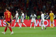 Inggris Negara Pertama...