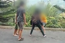 Tok! 5 Bocah Penganiaya...