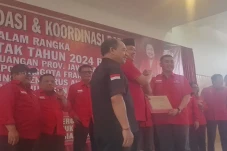 PDIP Usung Tri Adhianto...