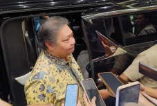 Bukan Pembatasan BBM,...