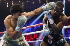 Shakur Stevenson dan...