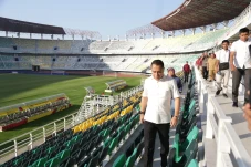 Stadion GBT Siap Sambut...