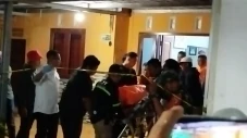 Ibu Rumah Tangga di...