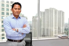 Profil Thomas Djiwandono,...
