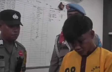 Biadab, Pria Ini Bunuh...