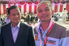 Aktor Fauzi Baadilla...