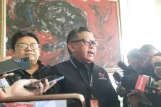 Dipanggil KPK soal Kasus...