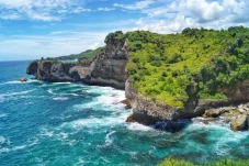 7 Pantai Eksotis di...