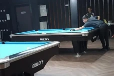Pebiliar Tuan Rumah...