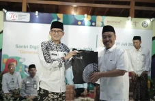 Sandiaga Uno Bangga...