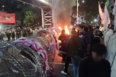 Massa Demo BEM SI Dipukul...
