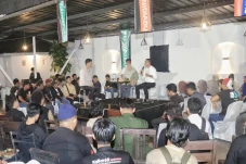 Di Hadapan Anak Muda...