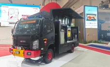 Isuzu Bawa Truk Militer...